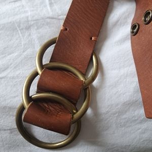 Lucky BRAND TRIPLE large brass LOOP LEATHER belt brown snap closure BOHO VIBE XS